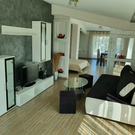 Santa Maria Hotel 2*